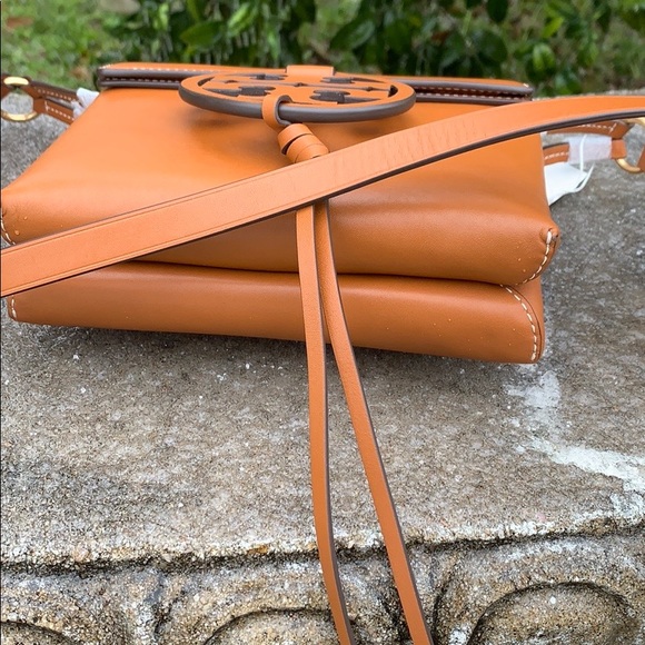 Tory Burch Miller Leather Crossbody Bag - Picture 5 of 16